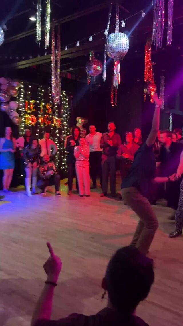 This is your sign that you should come dancing at Sugar Swing 👀
Video by Erica Kath #yeg #yegdance #yegarts #yegartist #lindyhop #swingdancing #yeglivemusic
